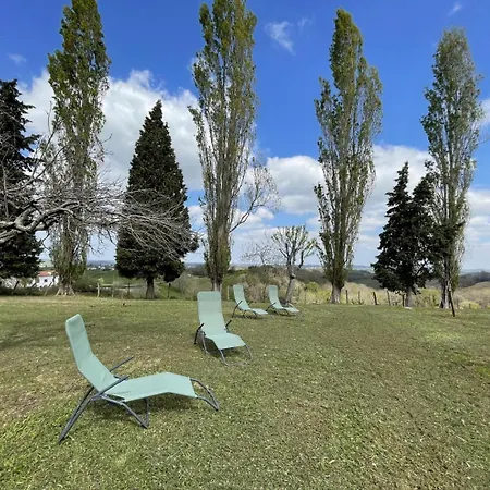 Holiday home Trebuc