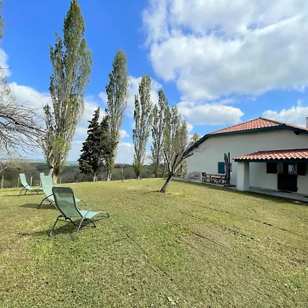 Trebuc Holiday home