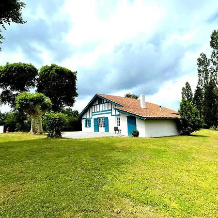 Holiday home Trebuc