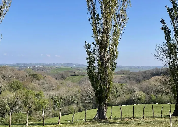펜션 Trebuc 라배스타드클레렌스
