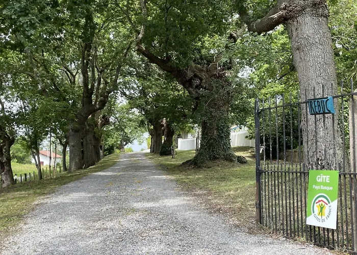 펜션 Trebuc 라배스타드클레렌스